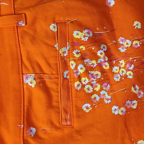A.n.a size 6 twill short vibrant orange with pink, yellow and blue flowers. - Picture 3 of 7
